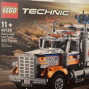 LEGO Technic 42128 Heavy-Duty Tow Truck